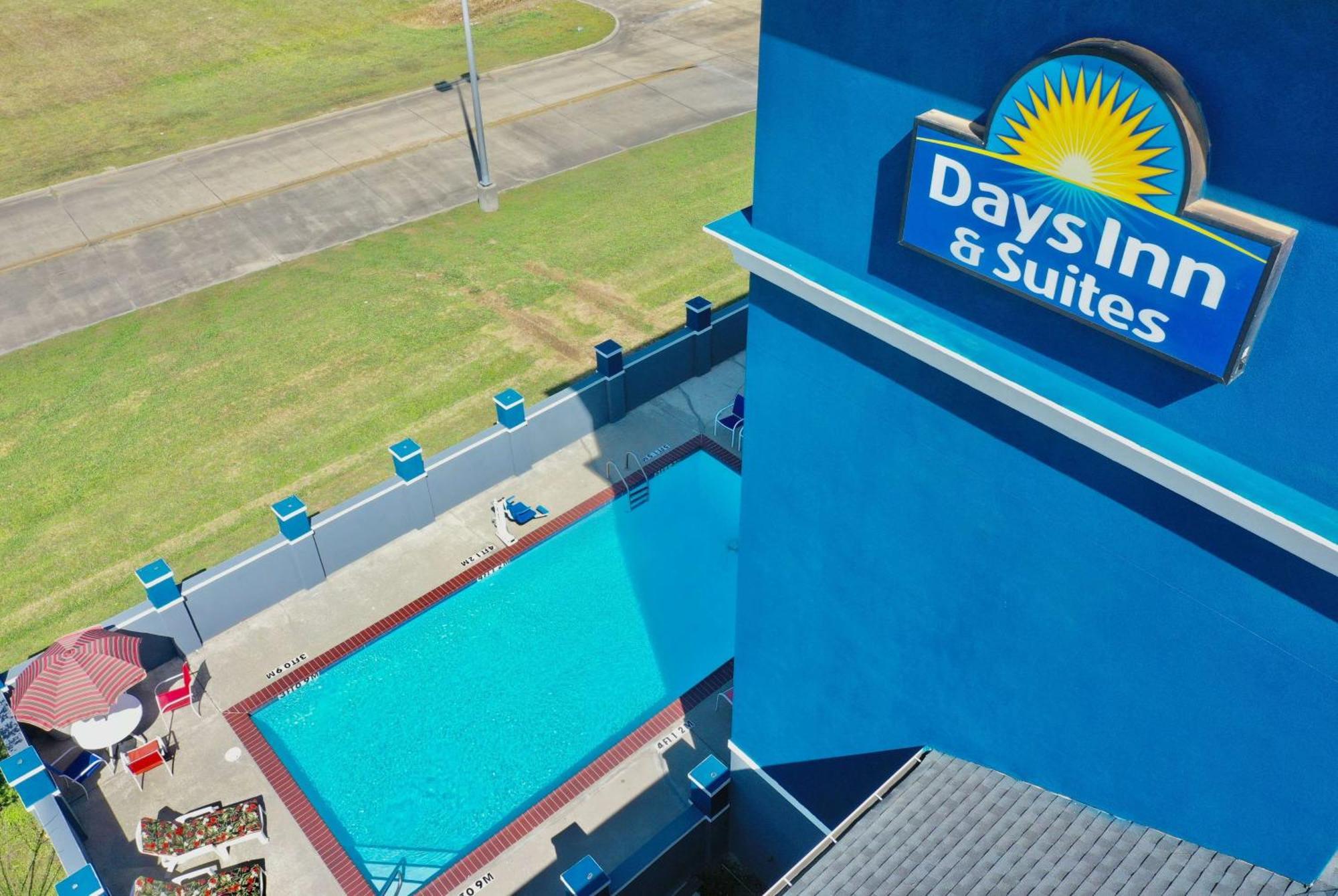 Days Inn & Suites By Wyndham Тибодо Экстерьер фото