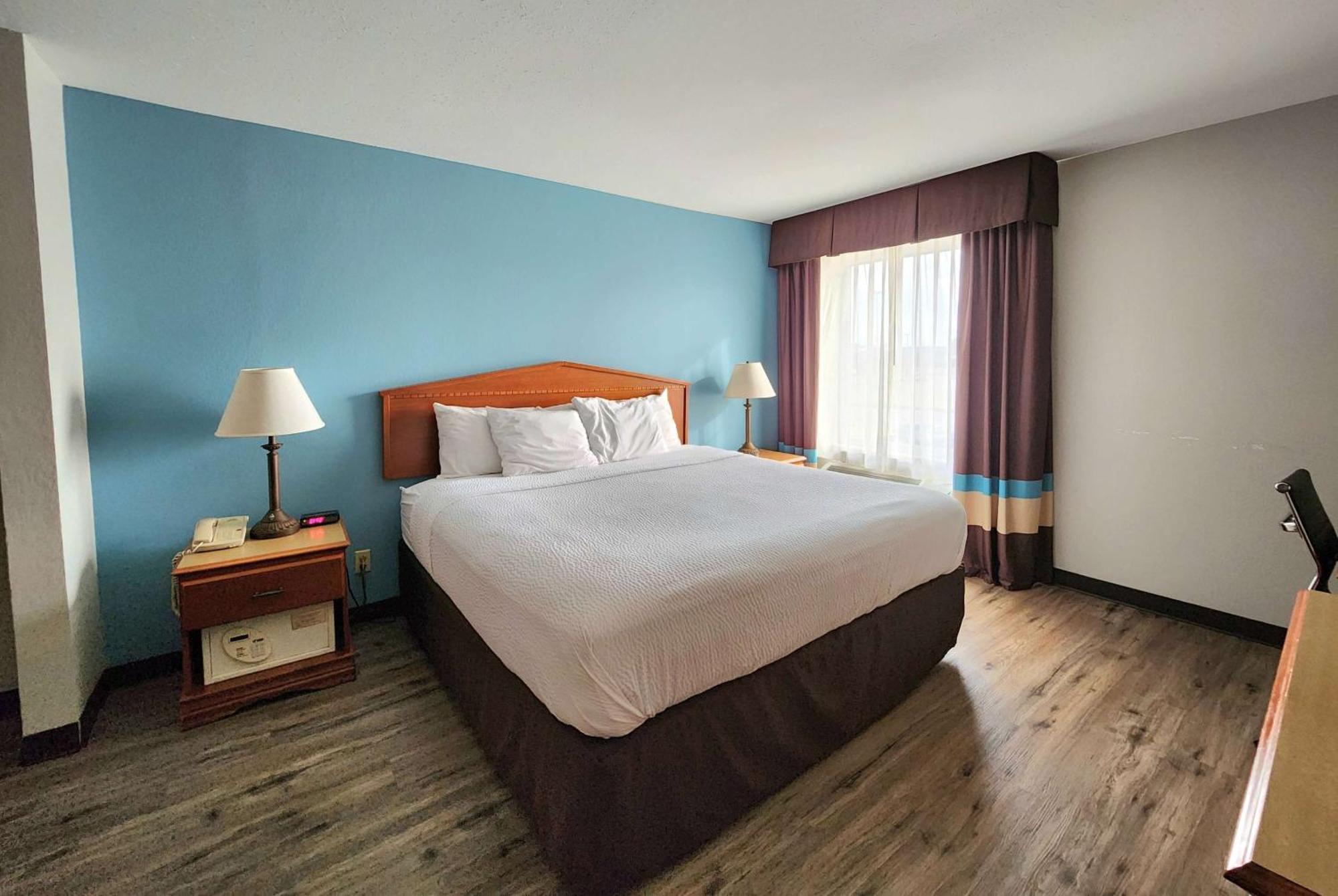 Days Inn & Suites By Wyndham Тибодо Экстерьер фото