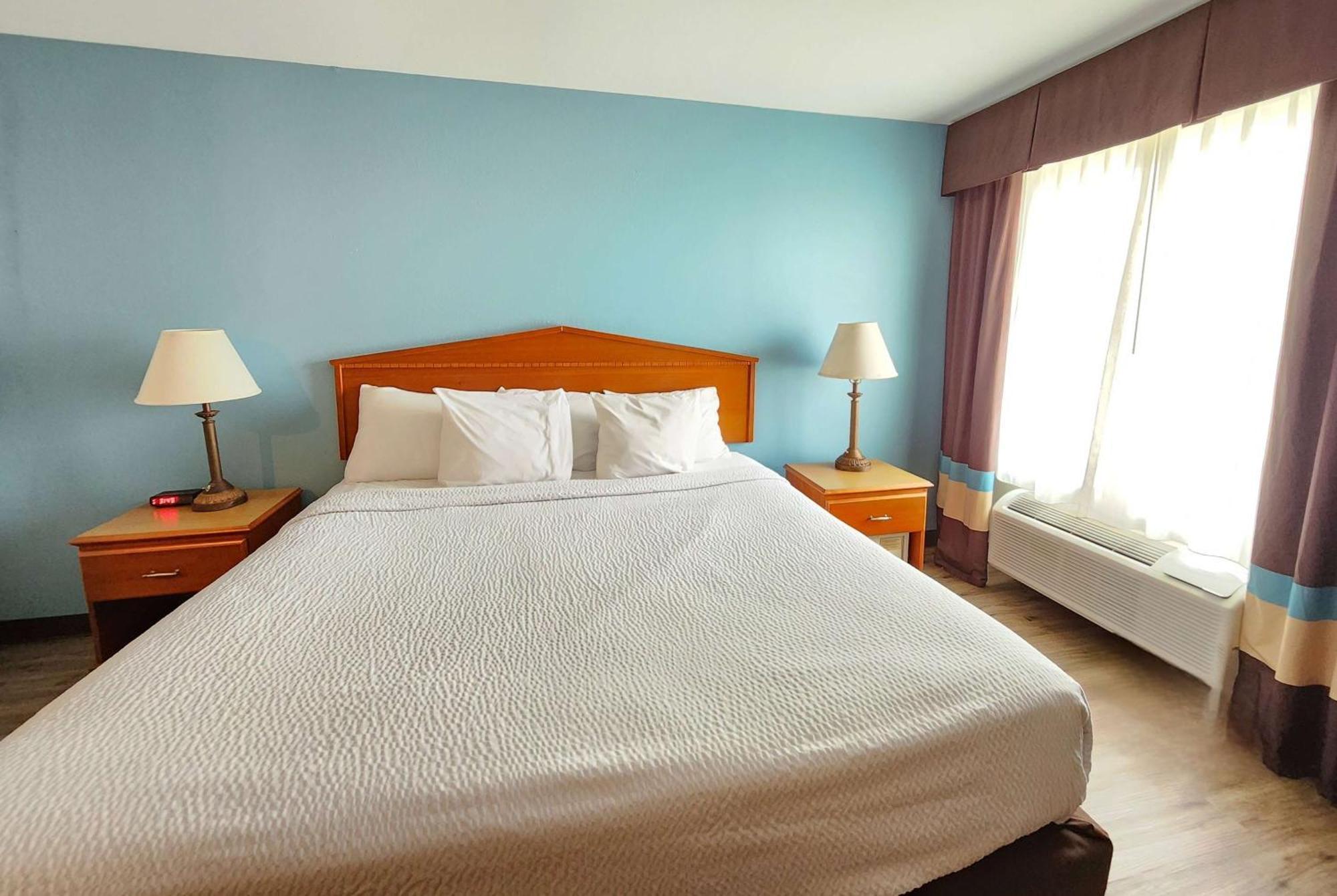 Days Inn & Suites By Wyndham Тибодо Экстерьер фото
